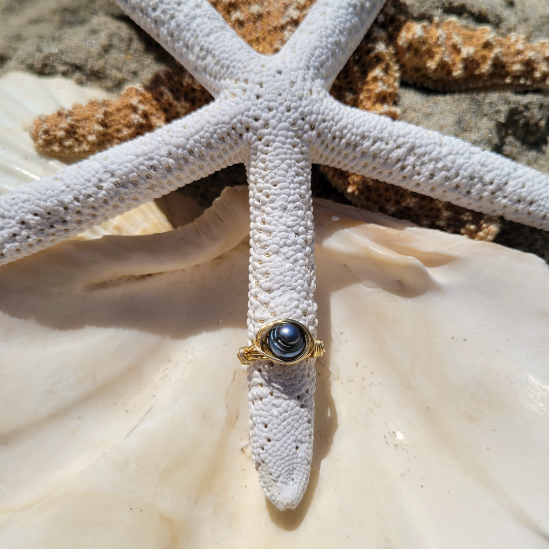 Dark Blue Peal Ring